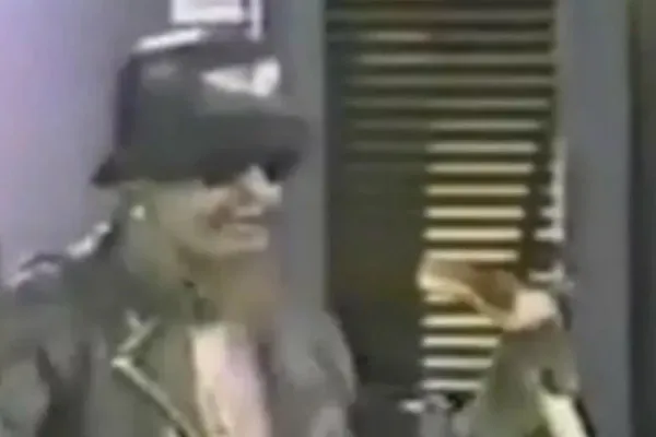 Вы можете купить трость, которую GG Allin засунул себе в задницу, за $7,500